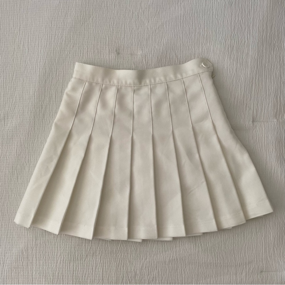 American Apparel tennis skirt in white XS